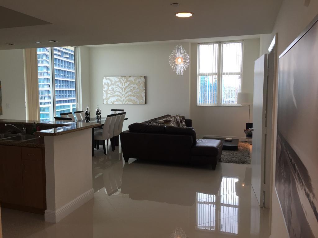 Lyx Suites At One Broadway In Brickell Miami Luaran gambar